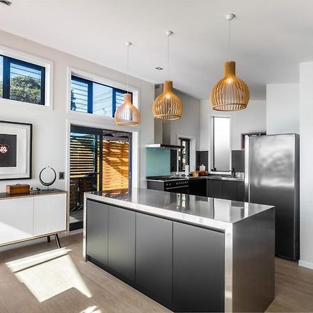 Taonga With Sea Views By Waiheke Unlimited Villa Oneroa Exterior photo